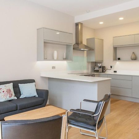 Pass The Keys - Spacious Flat With Private Sun Terrace In South East Londres Extérieur photo