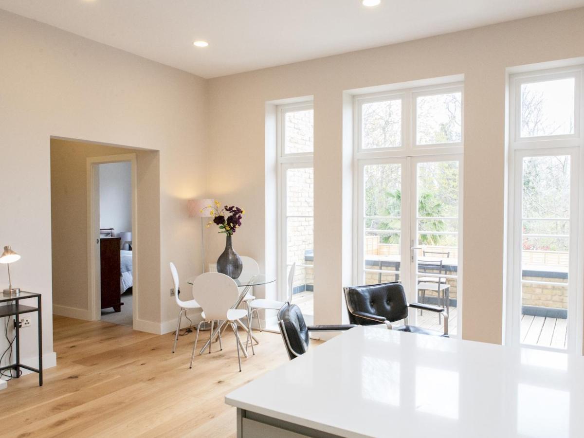 Pass The Keys - Spacious Flat With Private Sun Terrace In South East Londres Extérieur photo